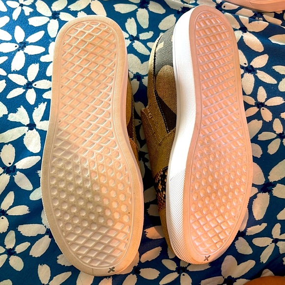 Jolimall women’s slip on shoes Womens Size 8. Very comfortable. Worn once! - Picture 4 of 4